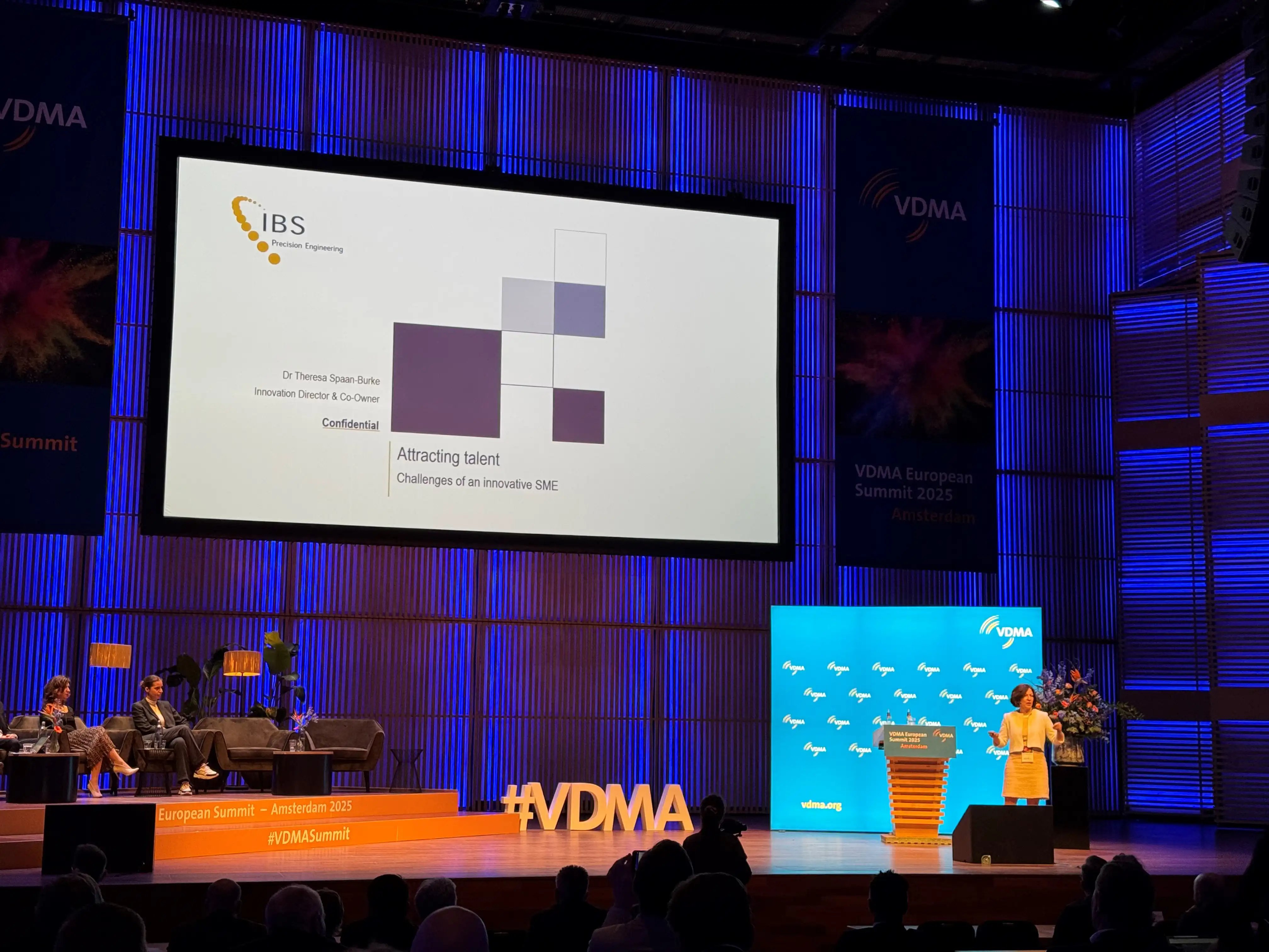 Theresa bei VDMA 2025